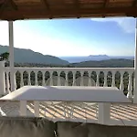 Eleftherion Comfort Living Lefkada Ξενοδοχείο με διαμερίσματα Φτερνό