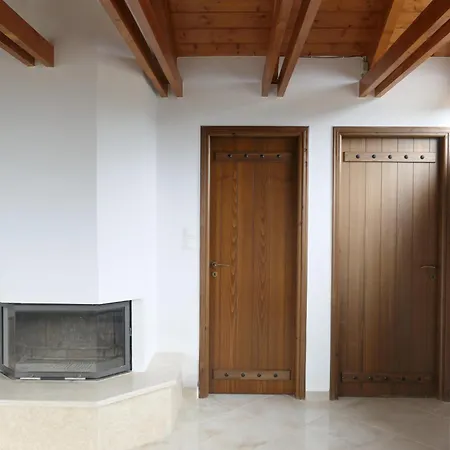 Eleftherion Comfort Living Lefkada 4*