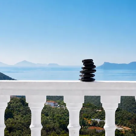 Ξενοδοχείο με διαμερίσματα Eleftherion Comfort Living Lefkada 4*